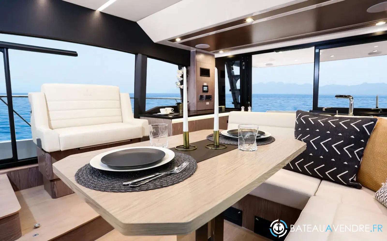 slider 11 Sealine F430
