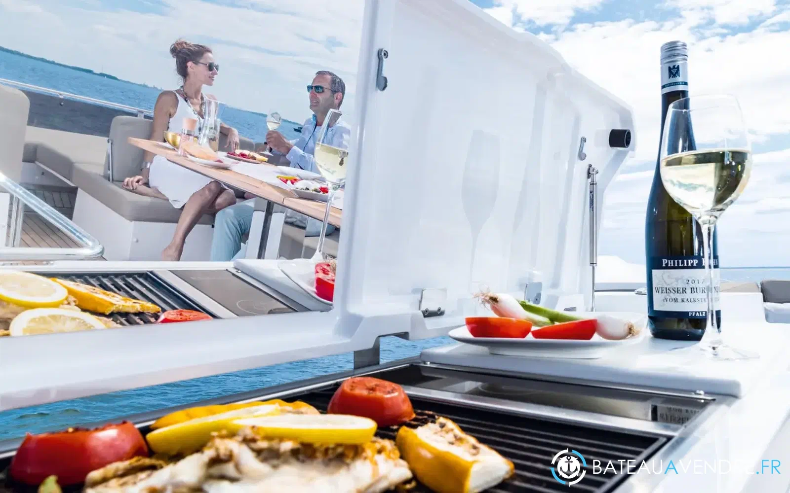 slider 4 Sealine F430