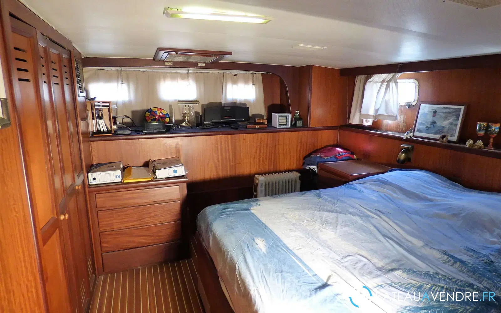 slider 17 Hatteras 58