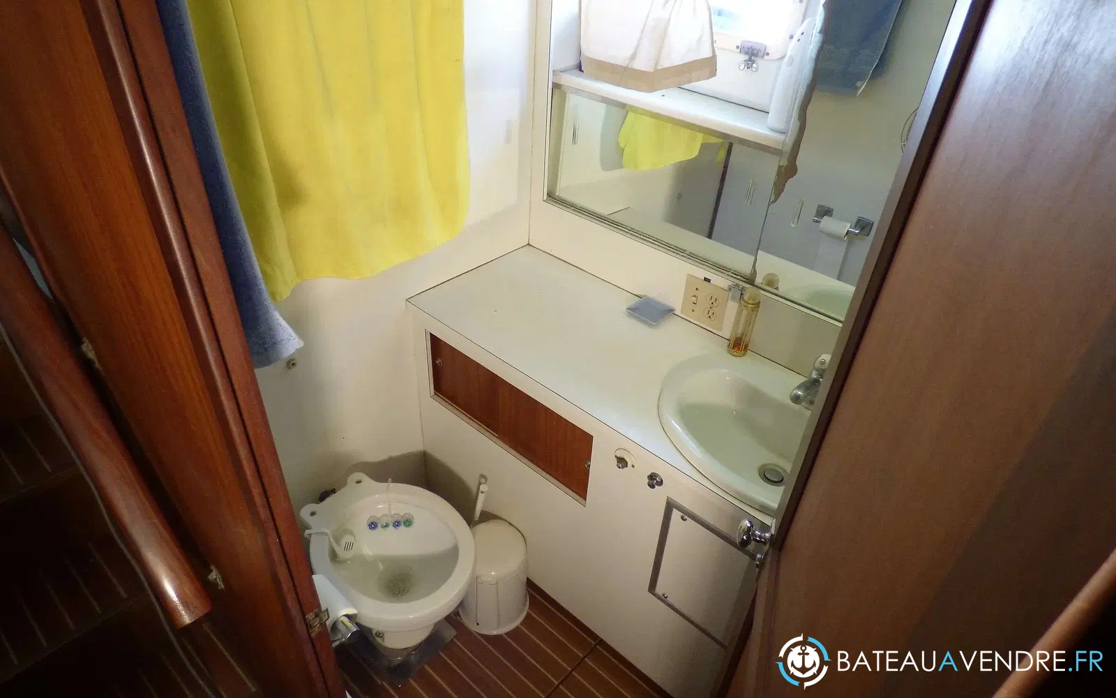 slider 24 Hatteras 58