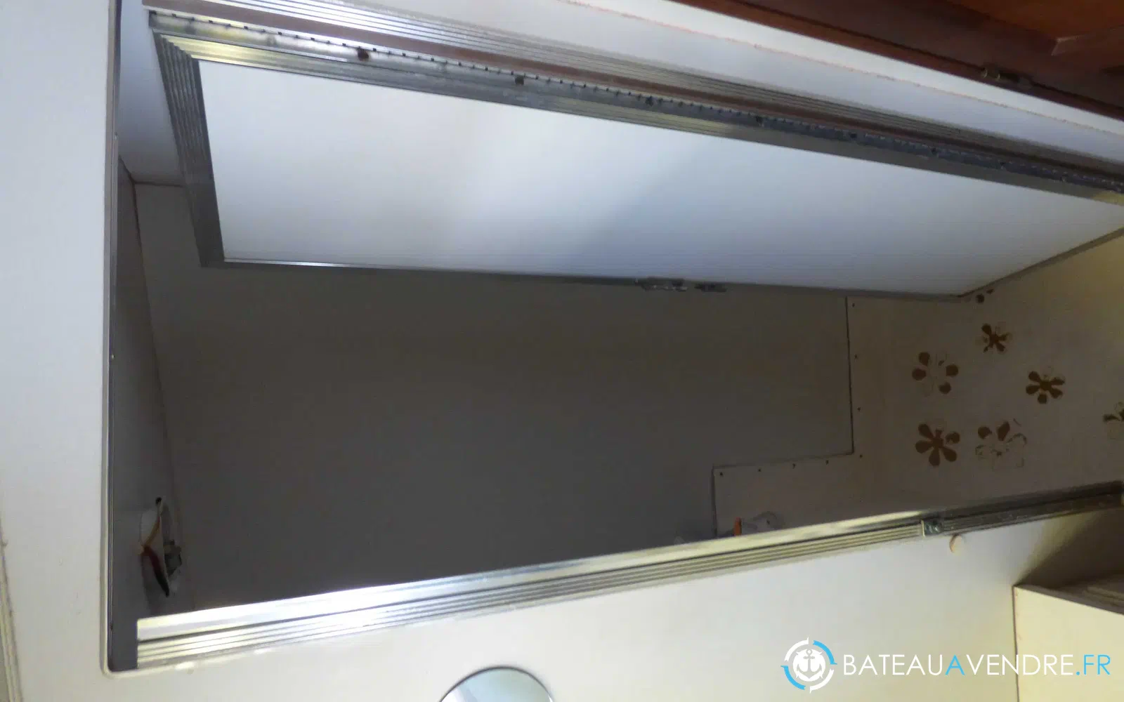 slider 25 Hatteras 58