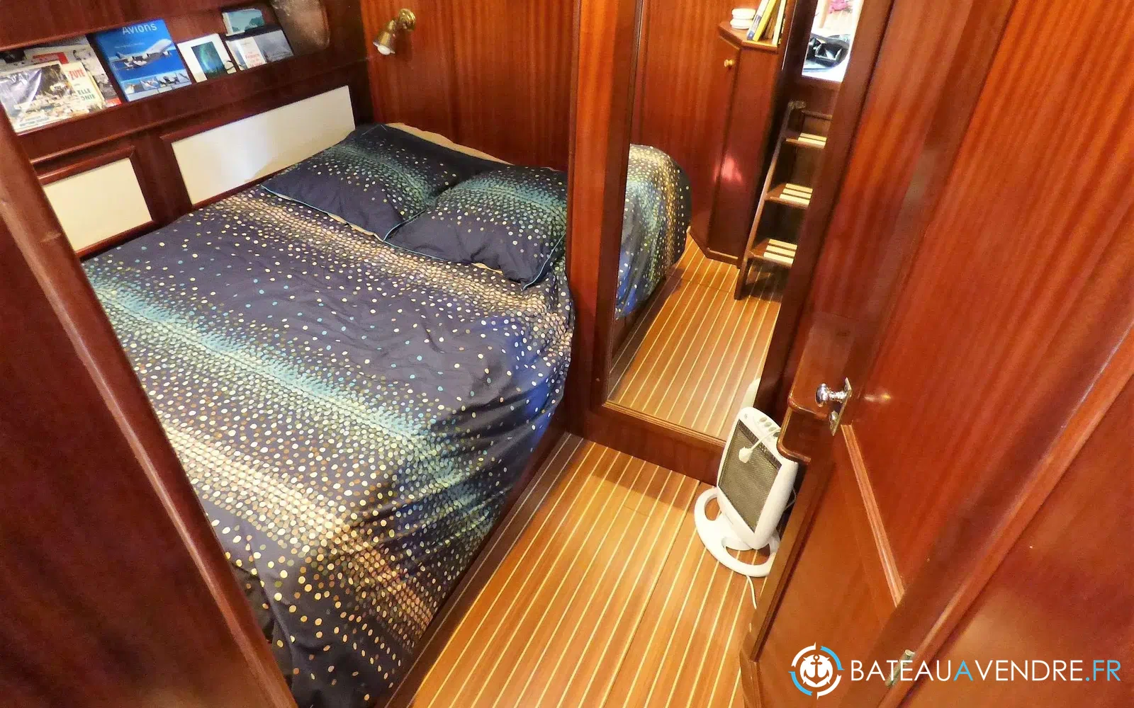 slider 27 Hatteras 58