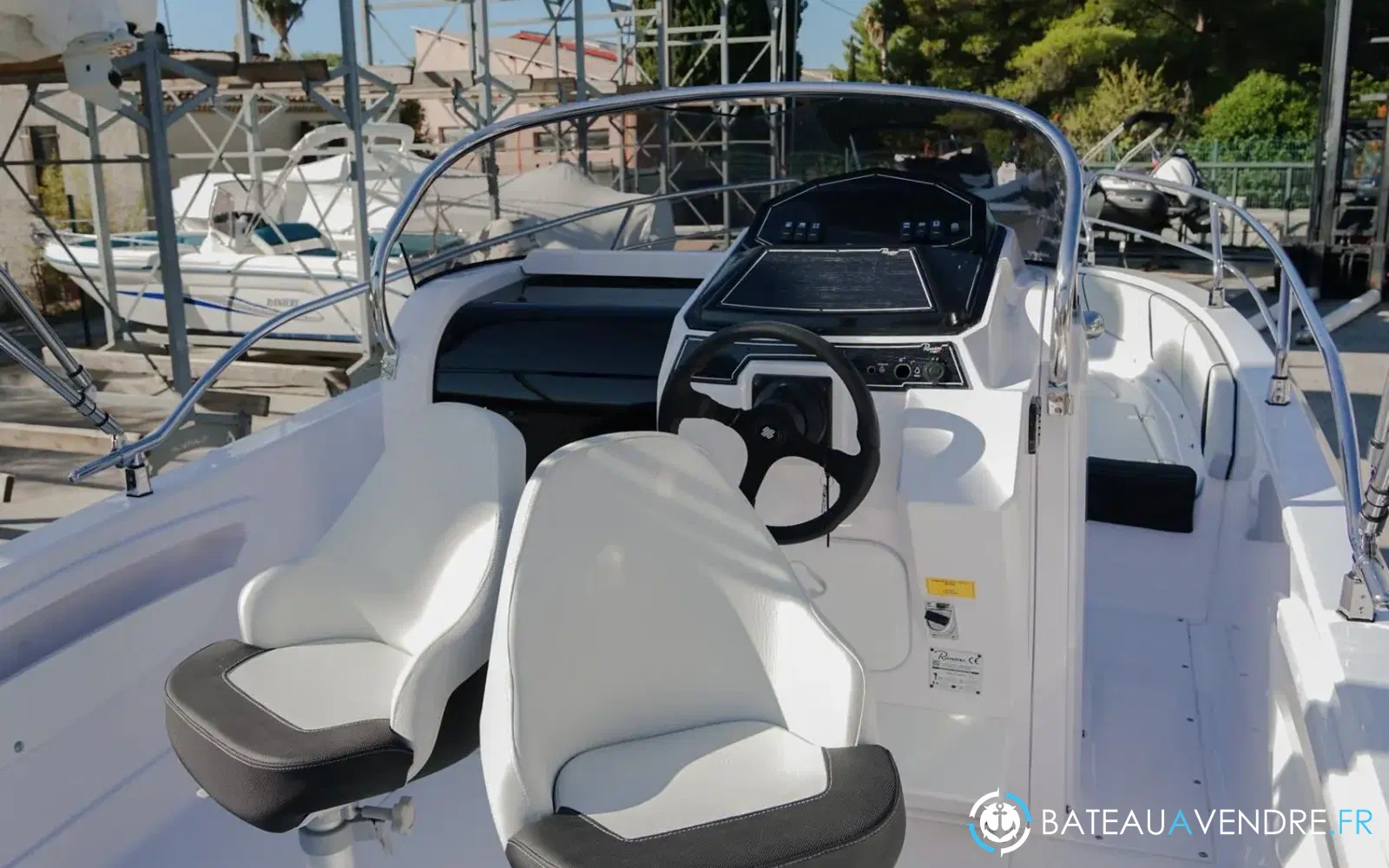 slider 13 Ranieri Voyager 21 S