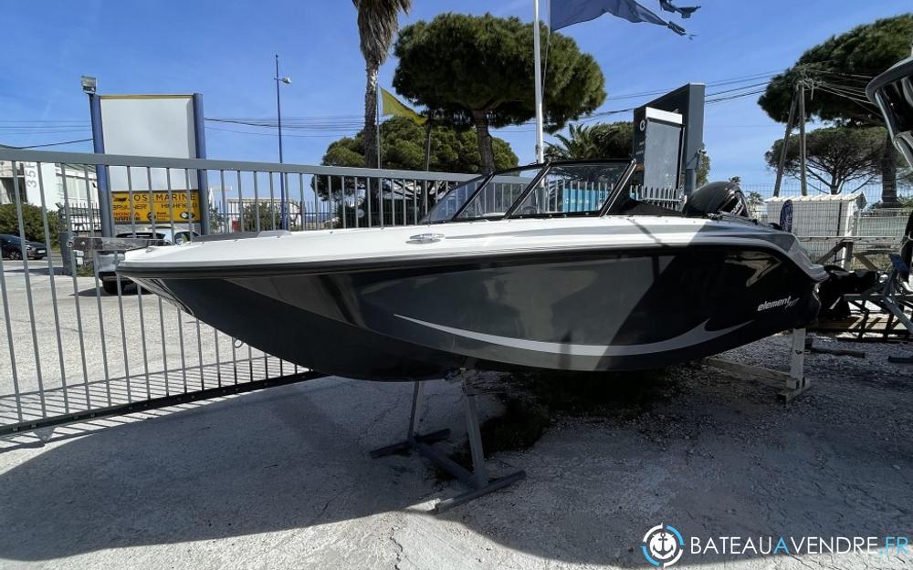 Bayliner Element M17 exterieur photo de présentation