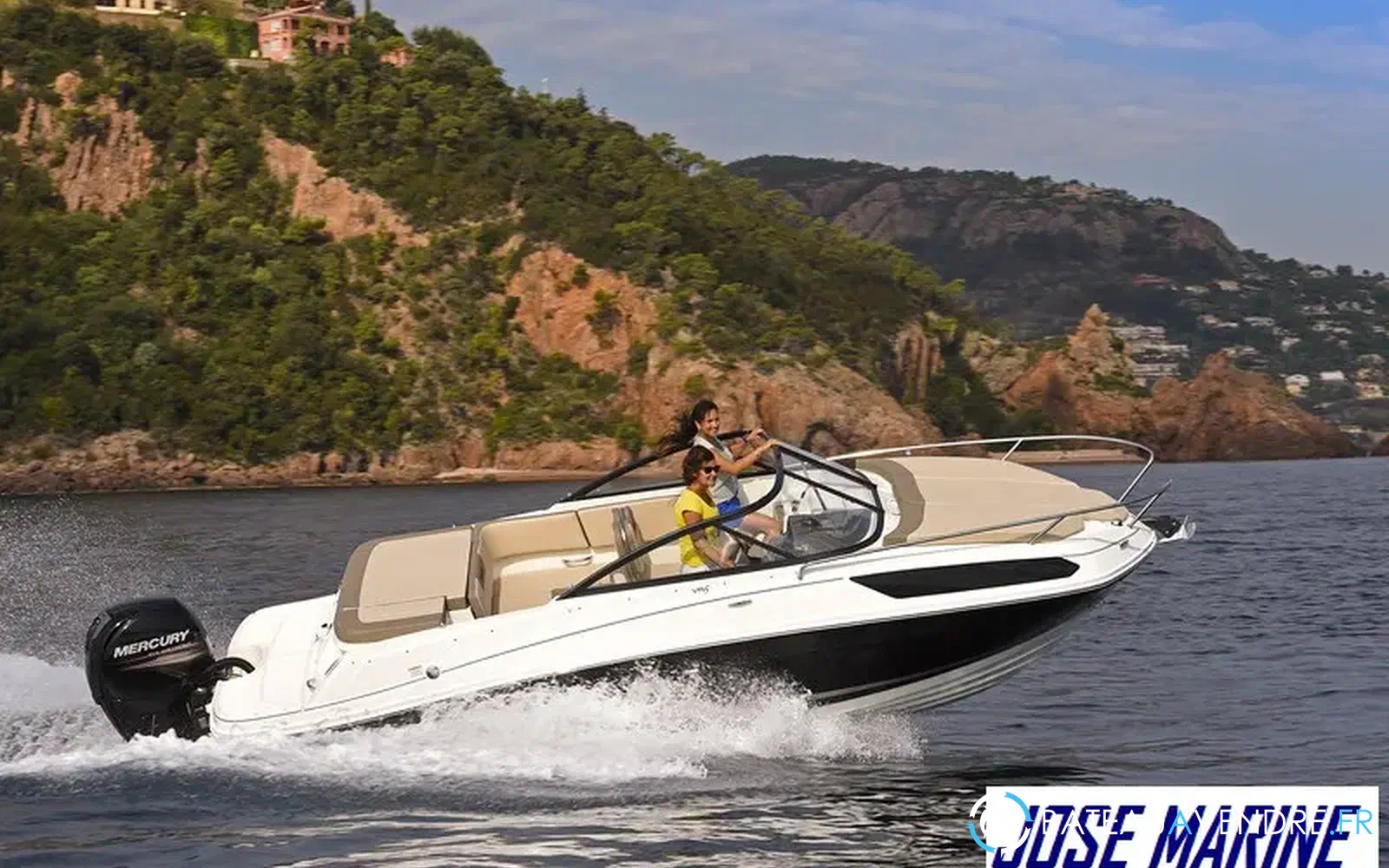 slider 0 Bayliner VR5 Cuddy OB
