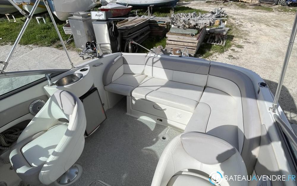 Bayliner 802 Cuddy interieur photo 4