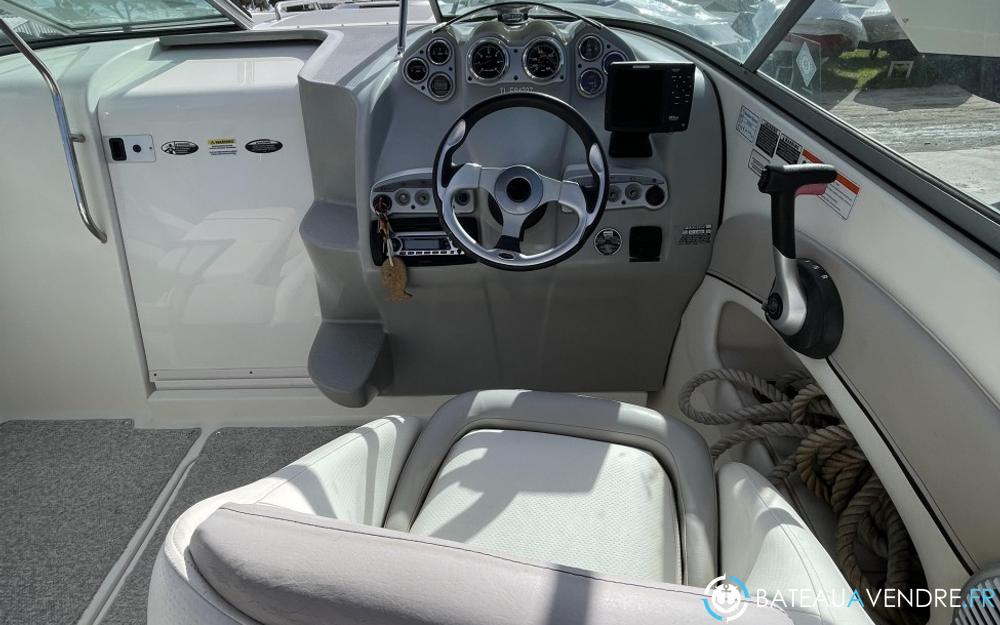 Bayliner 802 Cuddy interieur photo 5