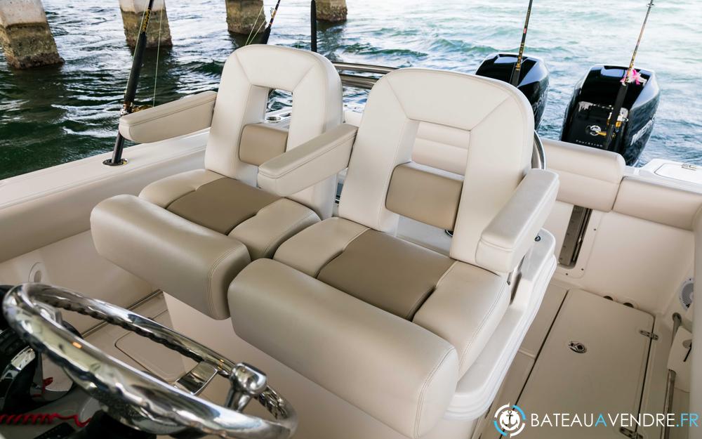 Boston Whaler 250 Outrage interieur photo 2