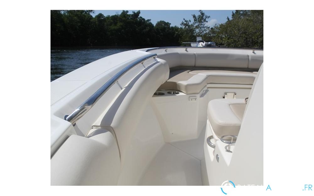 Boston Whaler 250 Outrage interieur photo 3