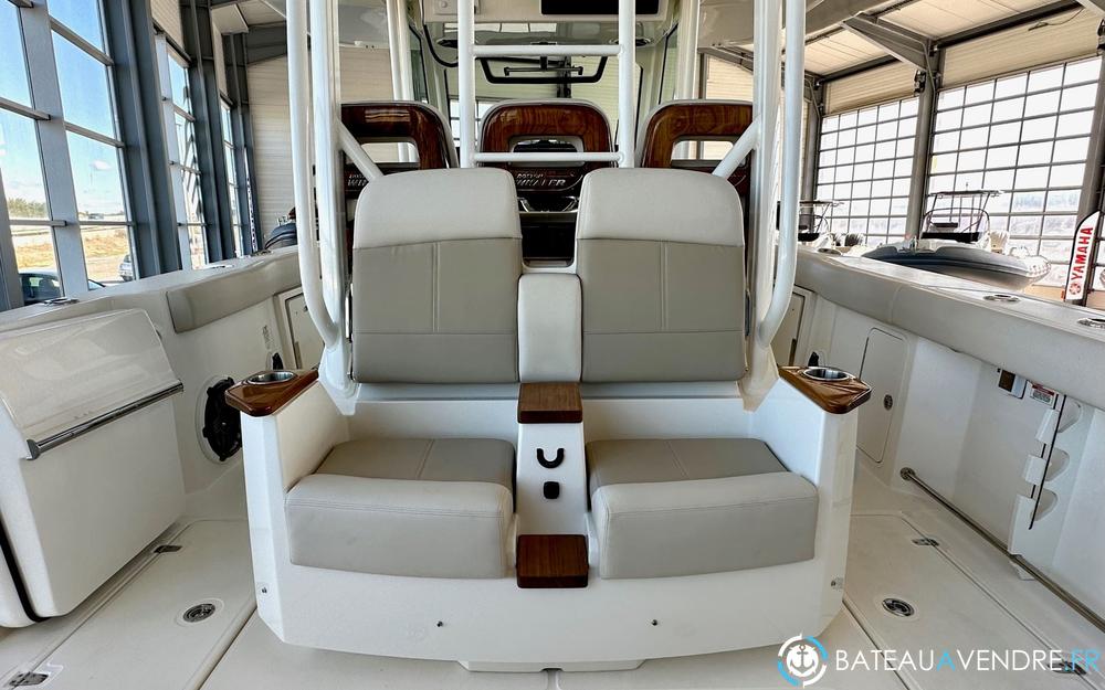 Boston Whaler  360 Outrage  interieur photo 4