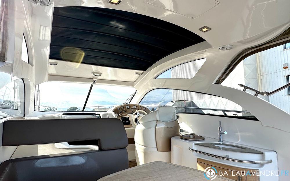 Sessa Marine C32 interieur photo 5