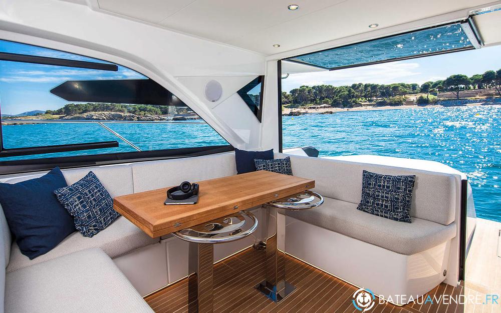 Beneteau Gran Turismo 45 interieur photo 4