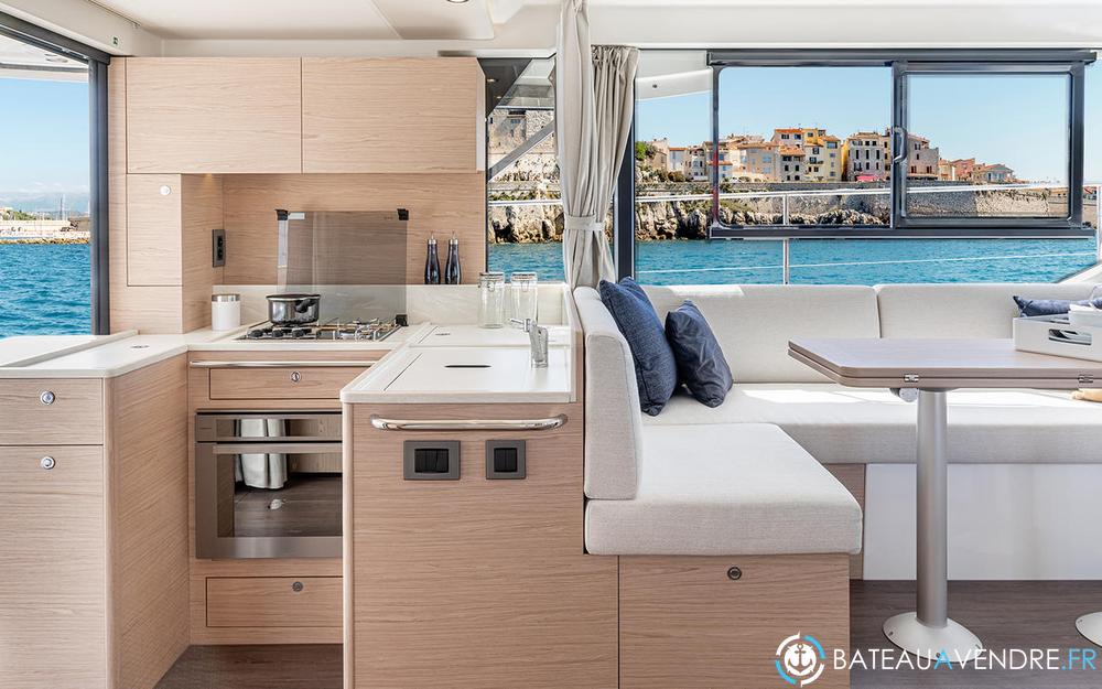 Beneteau Swift Trawler 41 Fly interieur photo 2