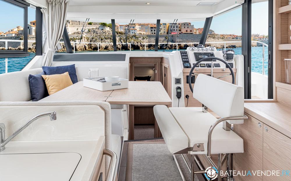 Beneteau Swift Trawler 41 Fly interieur photo 3