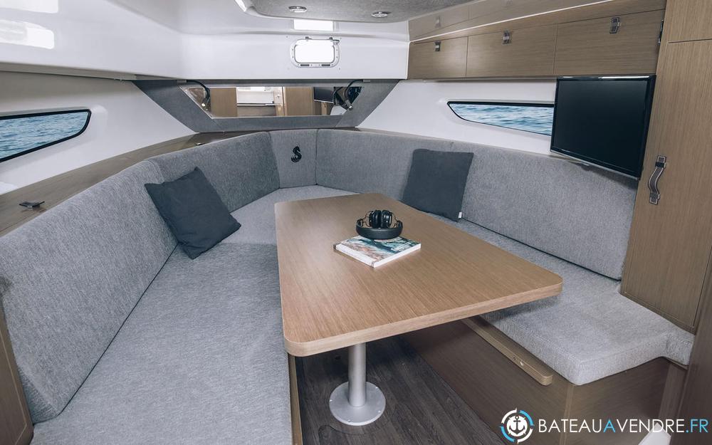 Beneteau Gran Turismo 32 interieur photo 4