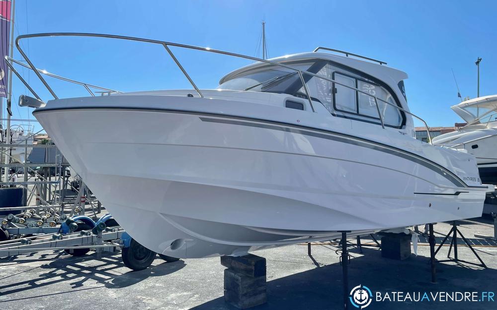 Beneteau Antares 8 OB V2 exterieur photo de présentation