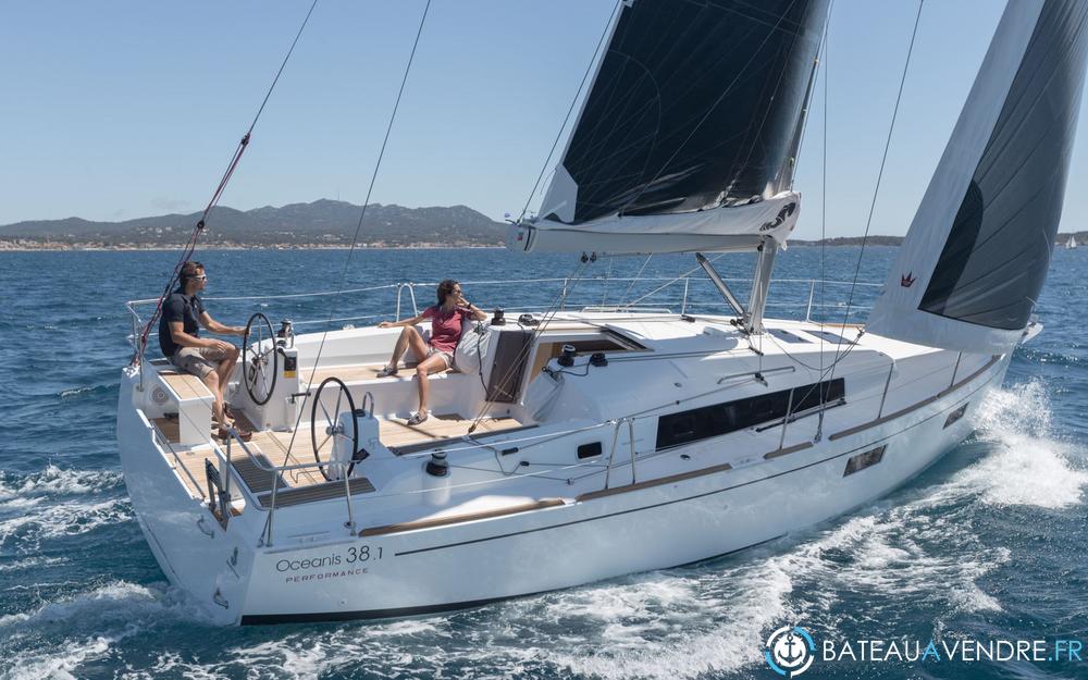 Beneteau Oceanis 38.1 exterieur photo 3