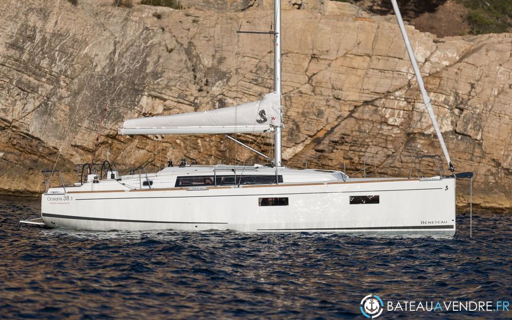 Beneteau Oceanis 38.1 exterieur photo 5