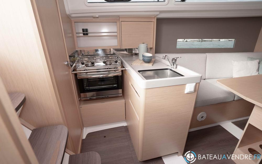 Beneteau Oceanis 30.1 cuisine / salle de bain photo 5