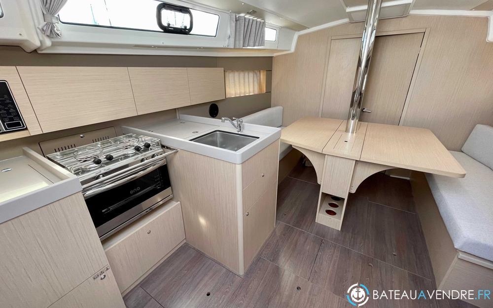 Beneteau Oceanis 38.1 interieur photo 2