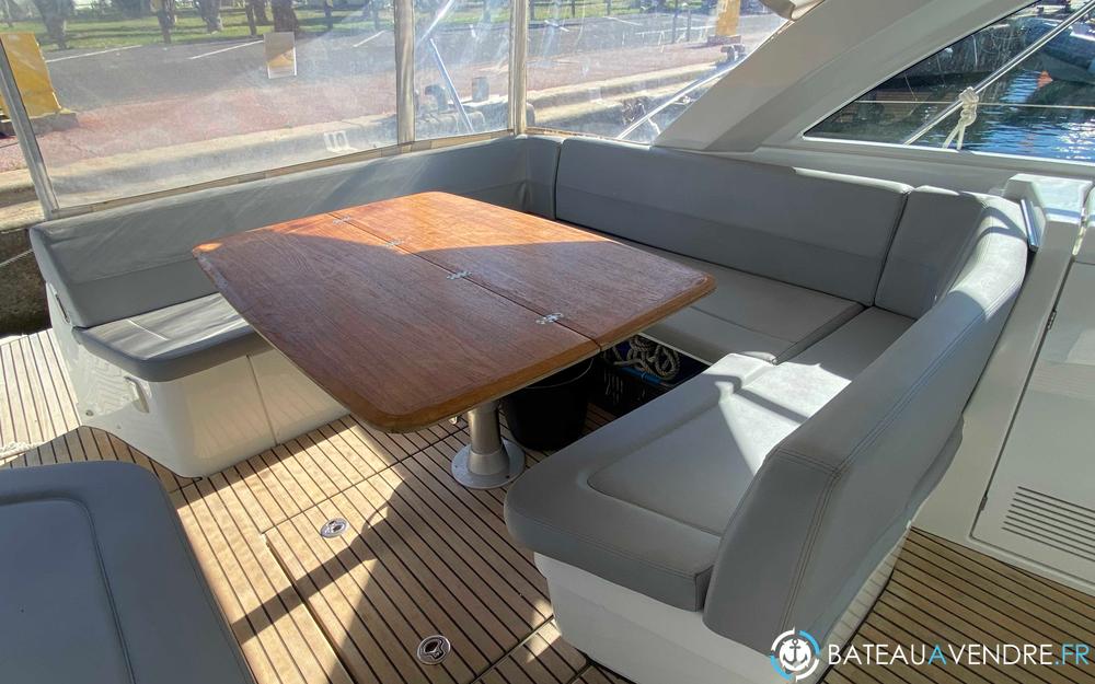 Beneteau Gran Turismo 38 interieur photo 3