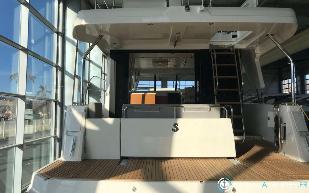 Beneteau Swift Trawler 41 Fly interieur photo 5