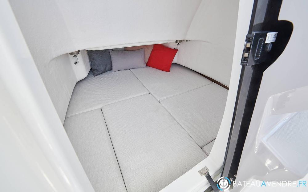 Jeanneau Cap Camarat 7.5 CC Serie 3 interieur photo 4