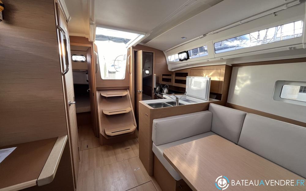 Jeanneau Sun Odyssey 380 interieur photo 3