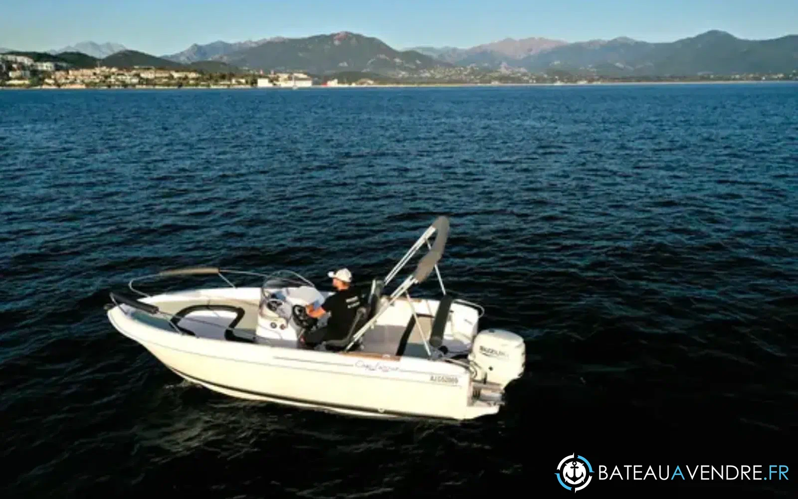 slider 1 B2 Marine Cap Ferret 522 Open