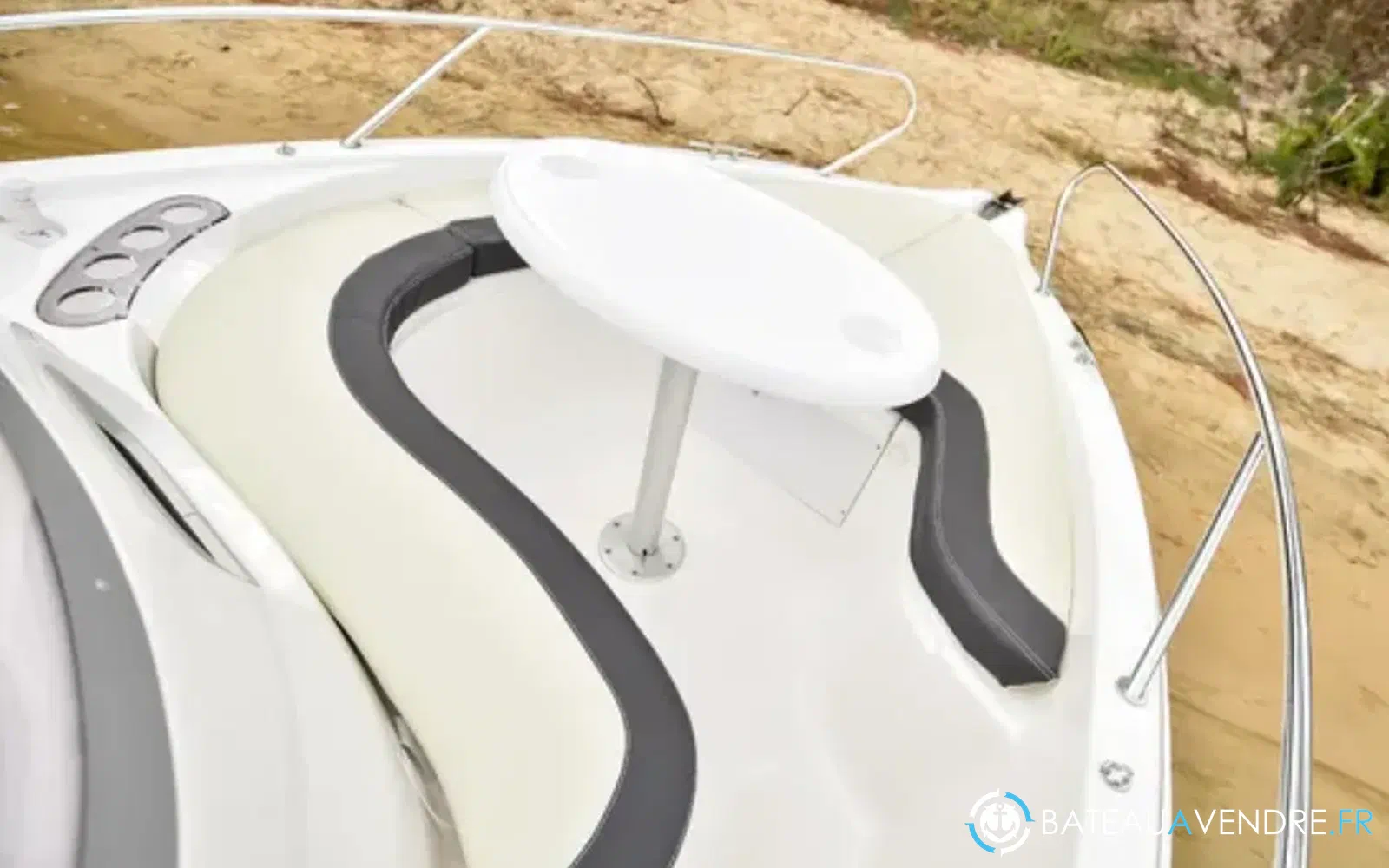 slider 2 B2 Marine Cap Ferret 572 Open