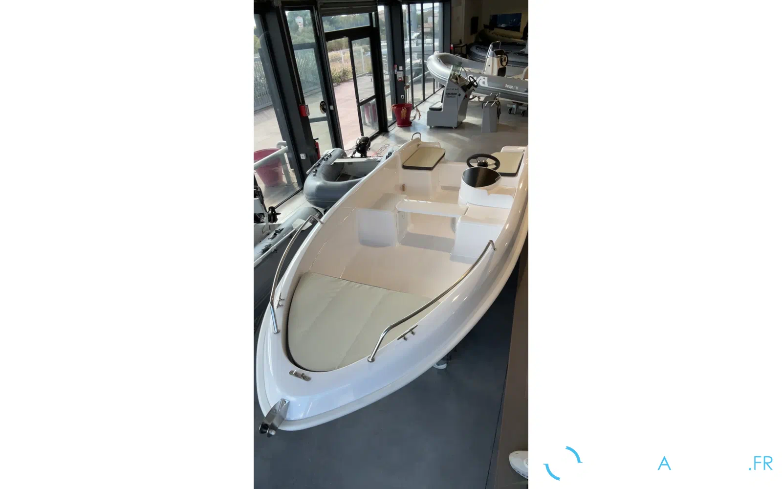 slider 0 B2 Marine Cap Ferret 472 Fish