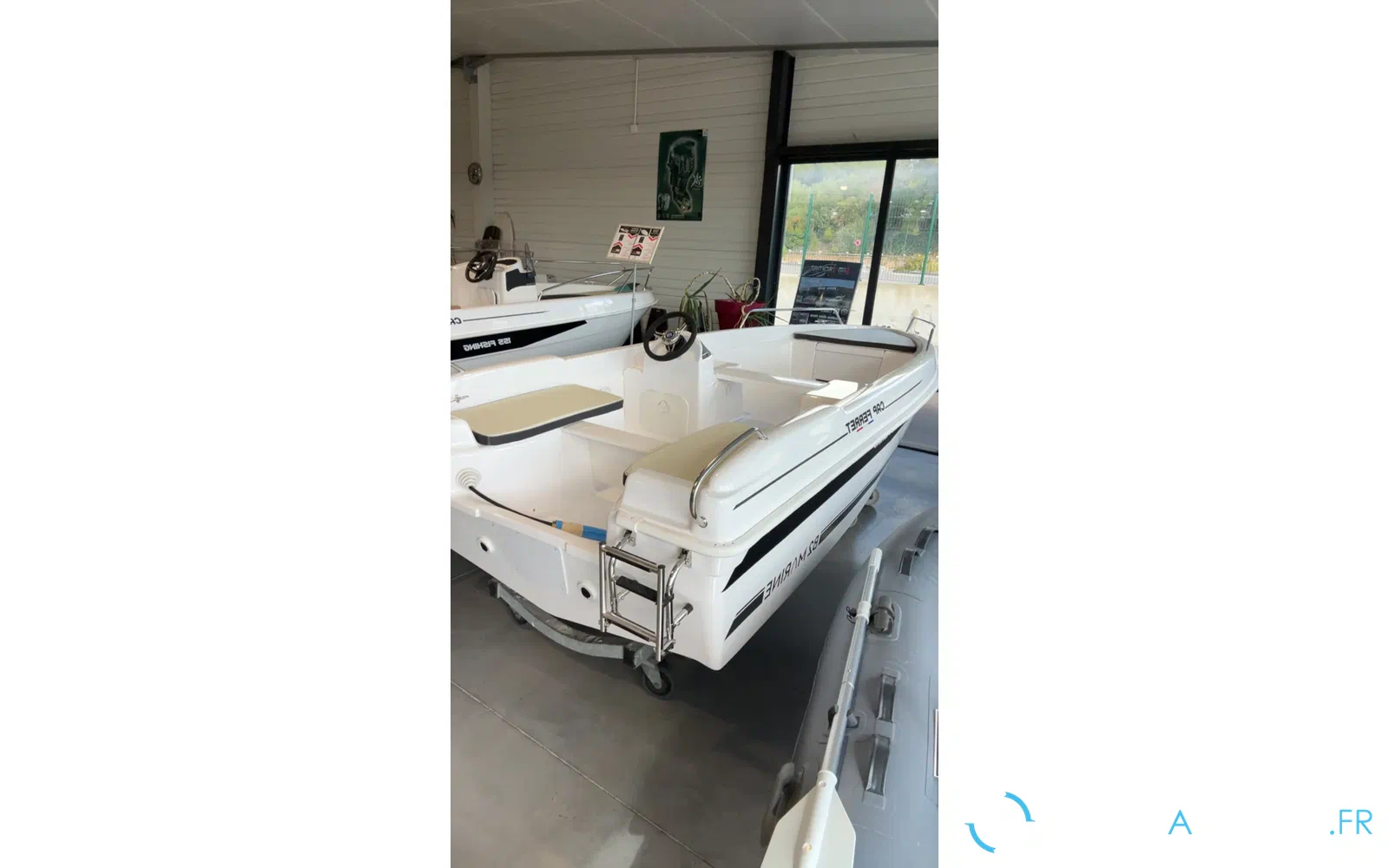 slider 2 B2 Marine Cap Ferret 472 Fish