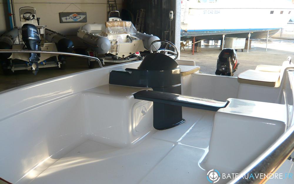 B2 Marine Cap Ferret 452 Fish interieur photo 5