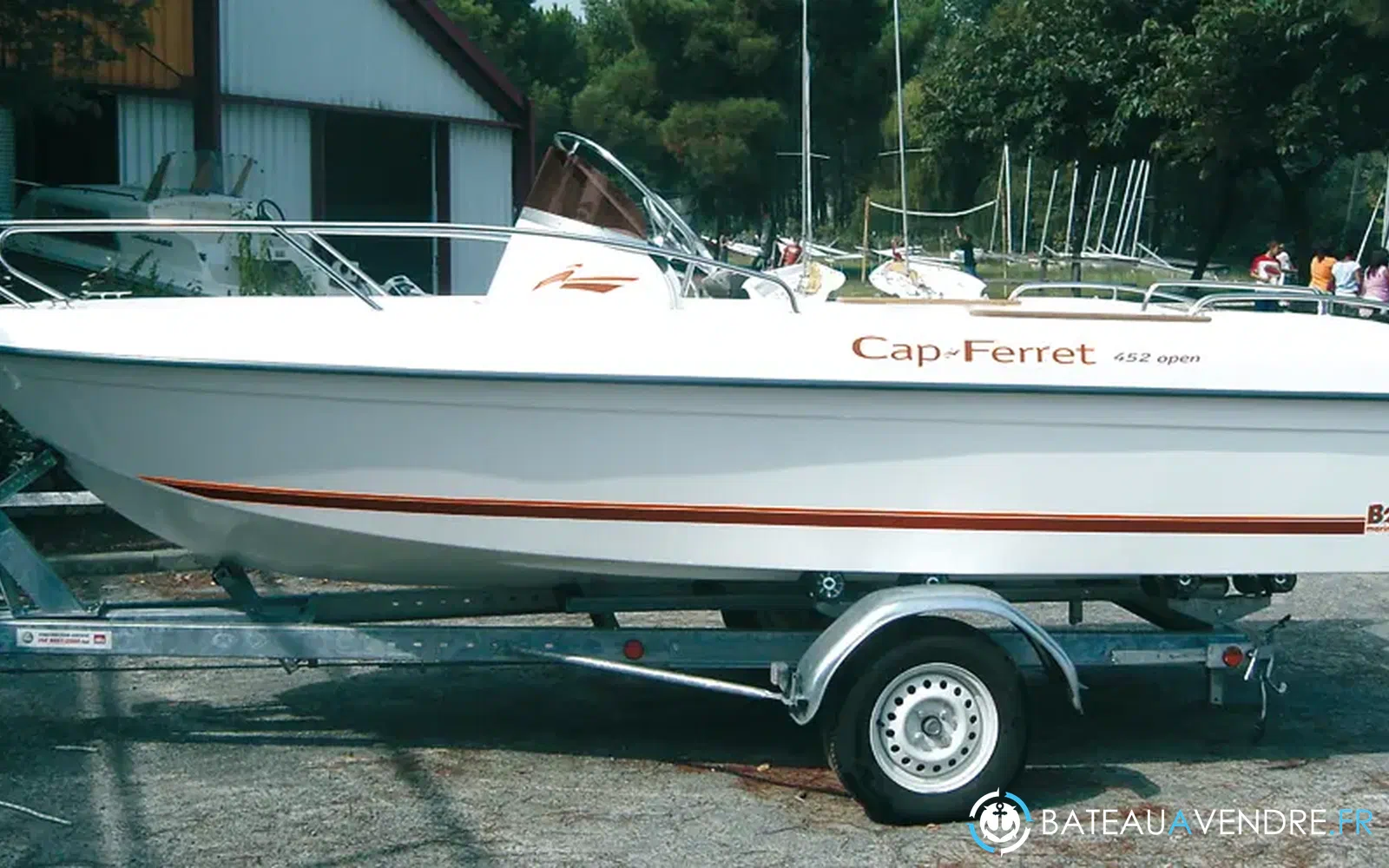 slider 3 B2 Marine Cap Ferret 472 Open