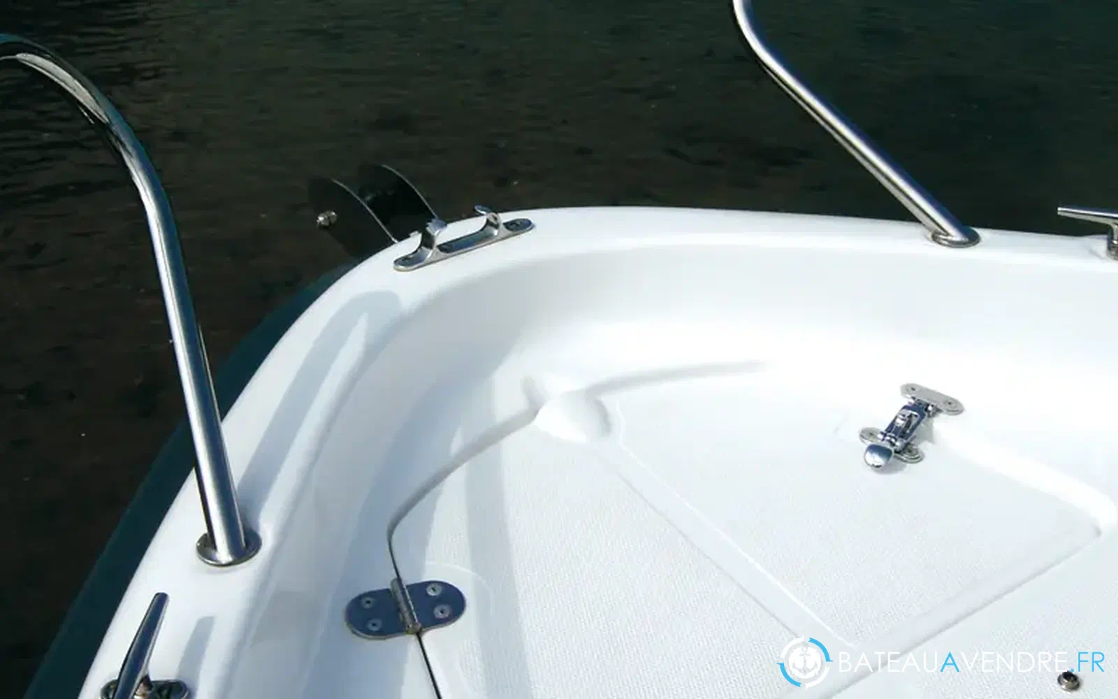 slider 5 B2 Marine Cap Ferret 472 Open