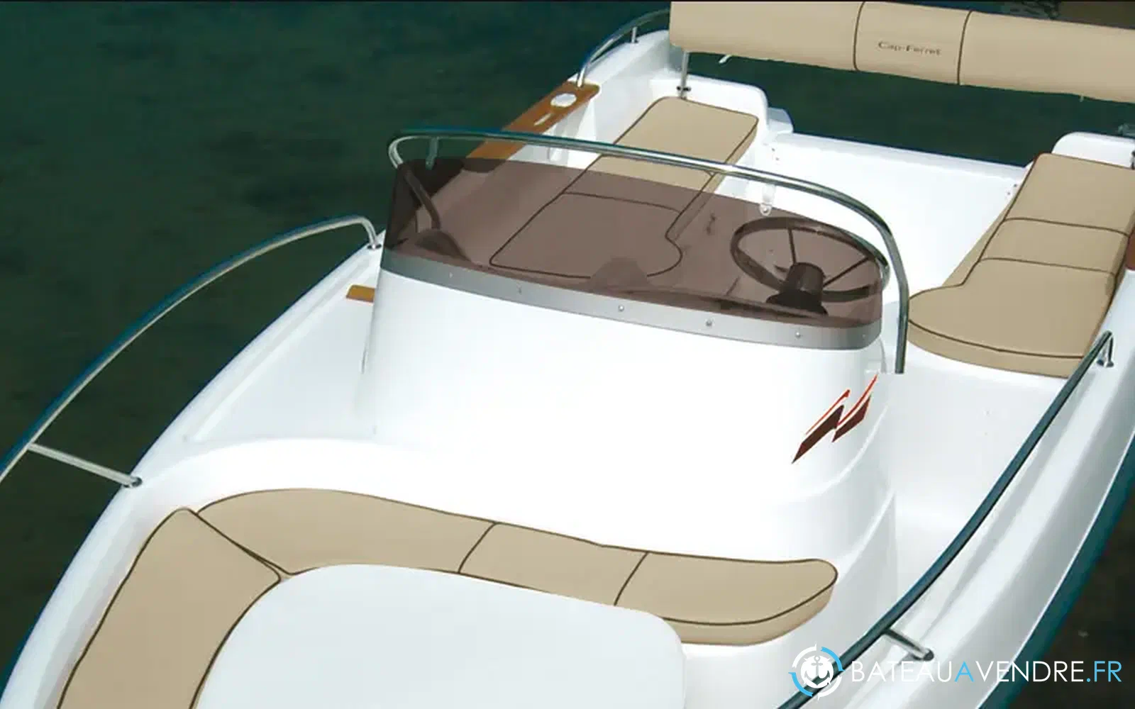 slider 6 B2 Marine Cap Ferret 472 Open