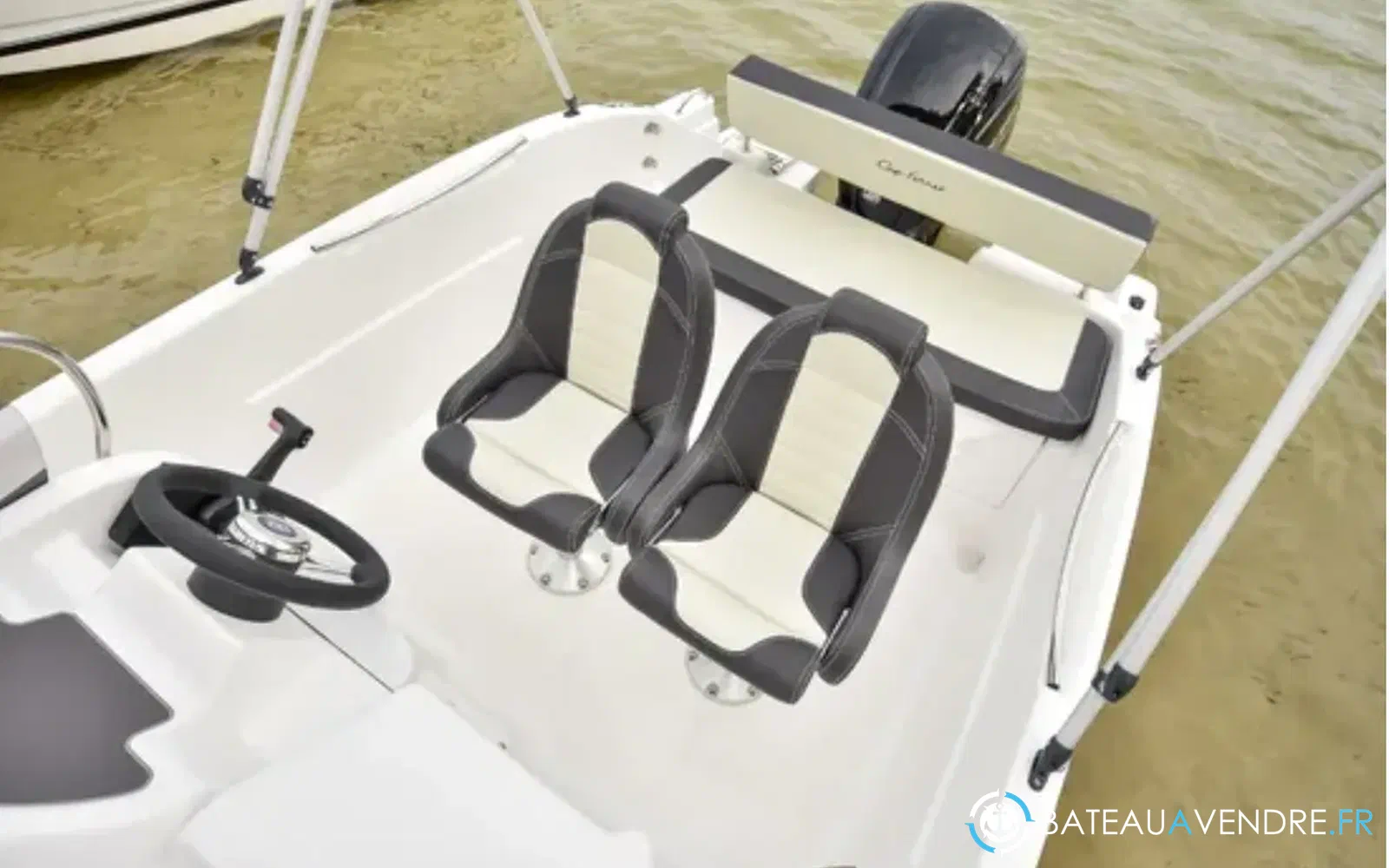 slider 1 B2 Marine Cap Ferret 572 Open
