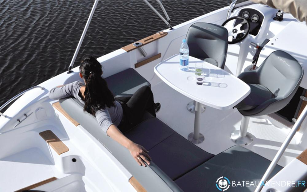 B2 Marine Cap Ferret 652 Open interieur photo 5