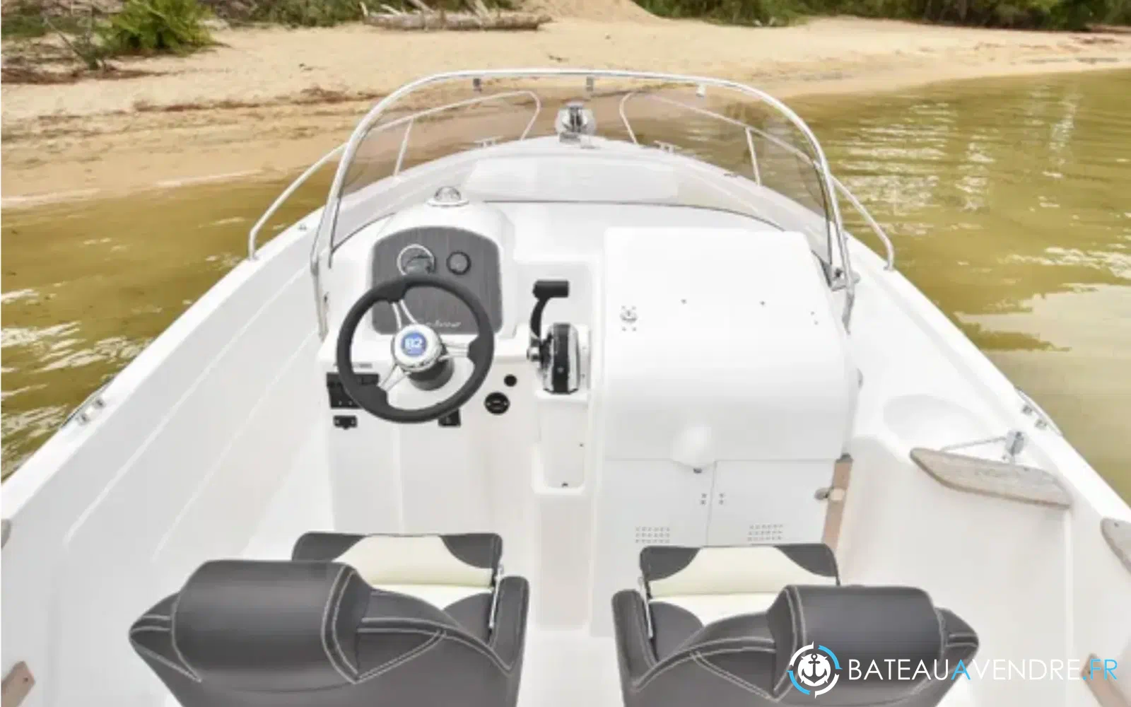 slider 1 B2 Marine Cap Ferret 652 Open