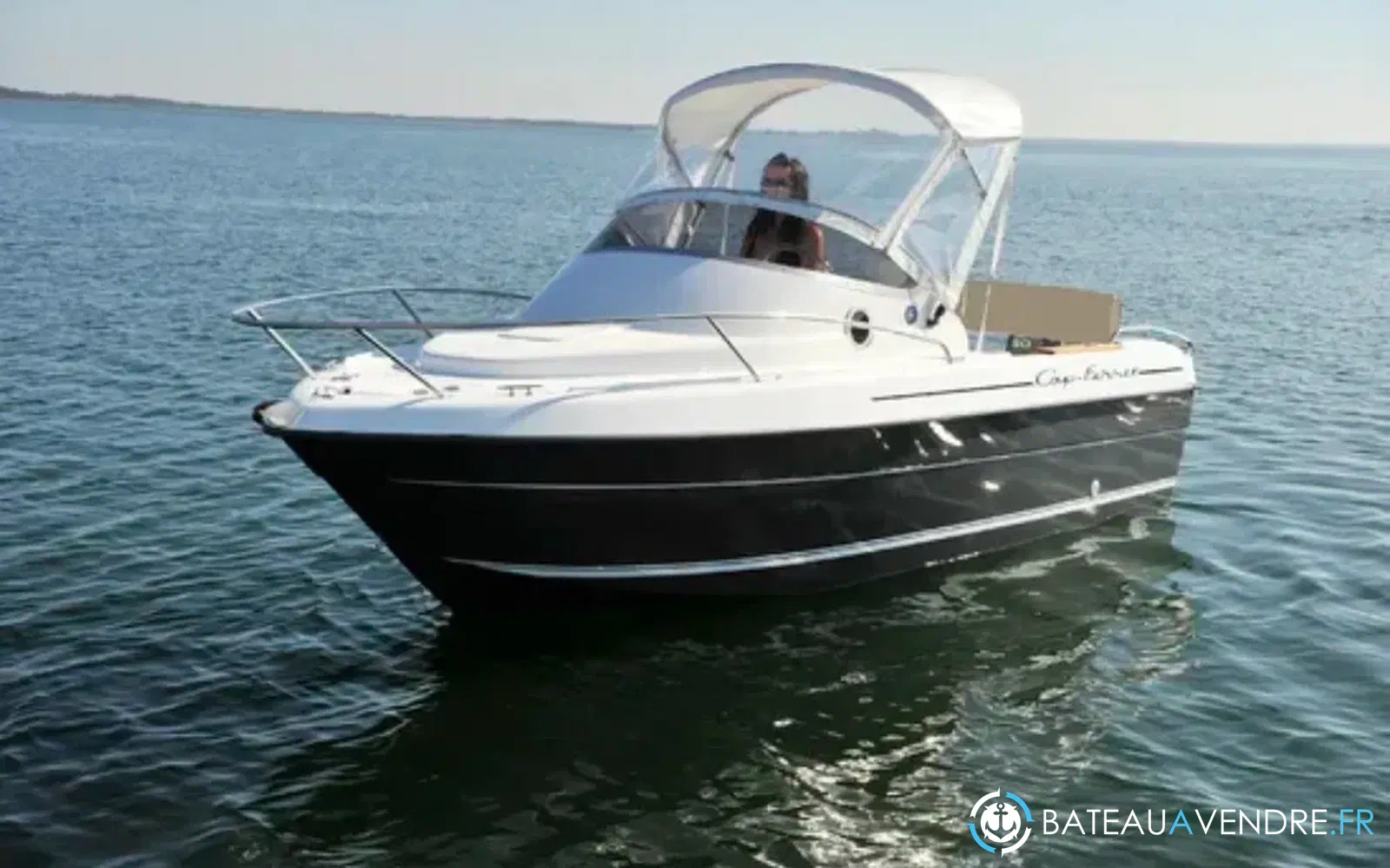 slider 1 B2 Marine Cap Ferret 522 Cruiser