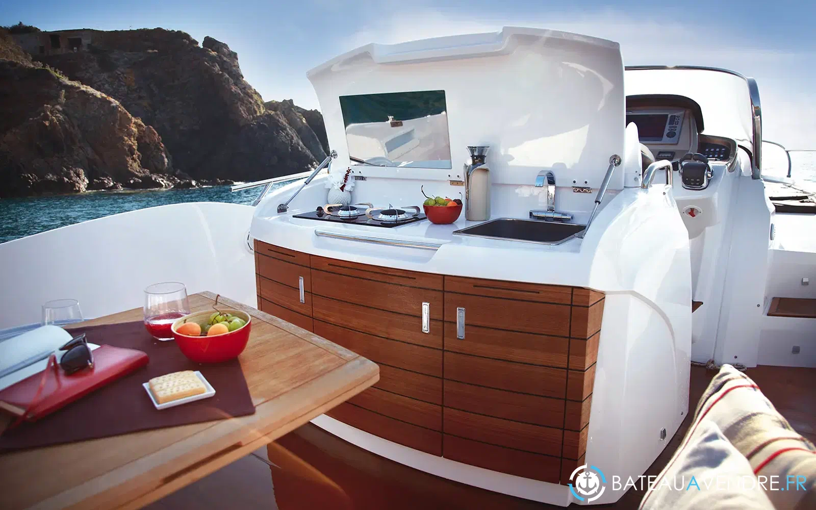 slider 2 Sessa Marine Key Largo 34 Inboard