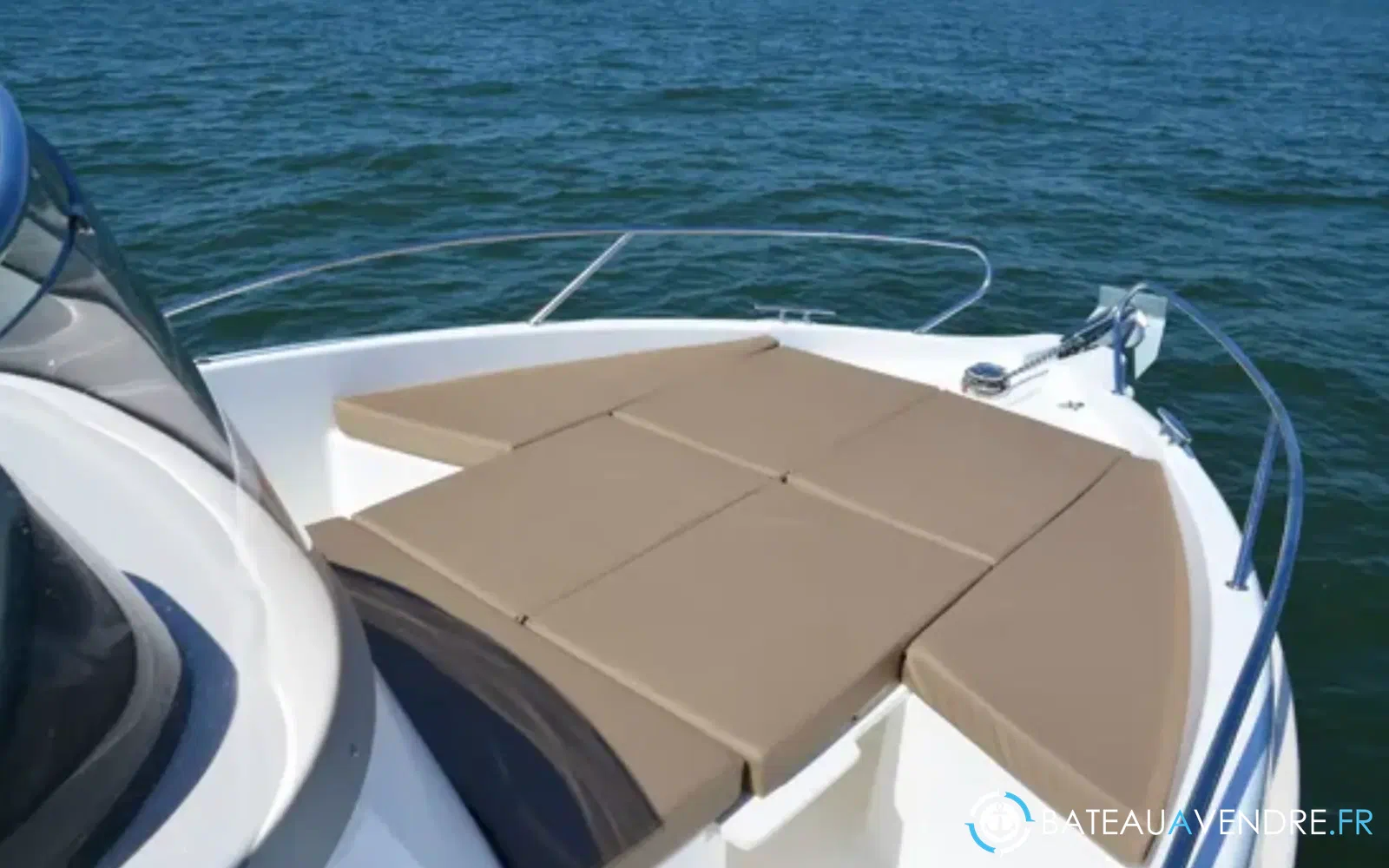 slider 4 B2 Marine Cap Ferret 702 Open