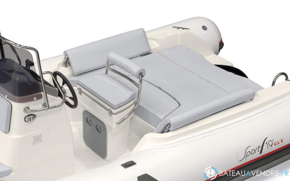 BWA Sport 19 GT interieur photo 4