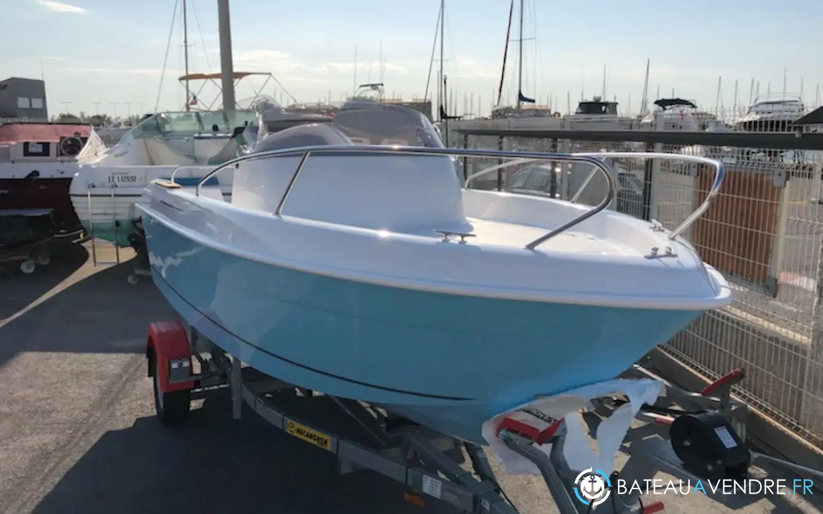 slider 0 B2 Marine Cap Ferret 502 Sun Deck