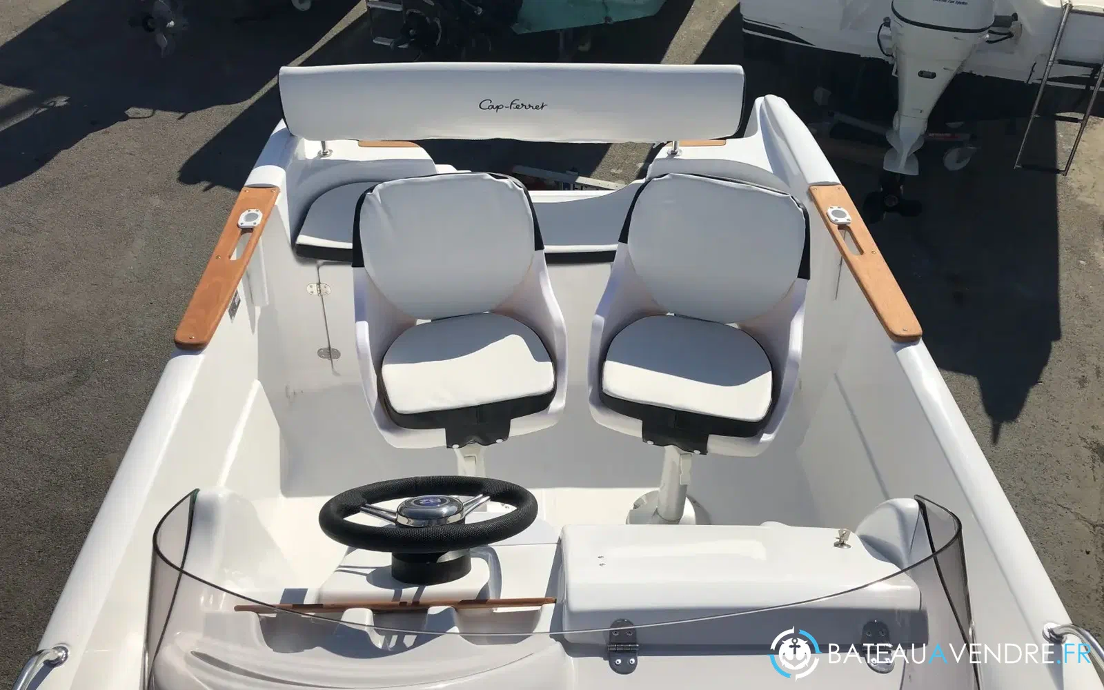 slider 3 B2 Marine Cap Ferret 502 Sun Deck
