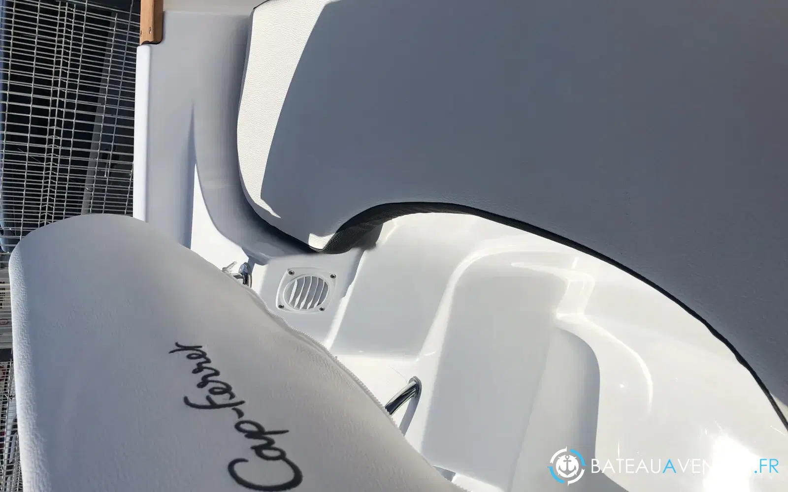slider 5 B2 Marine Cap Ferret 502 Sun Deck