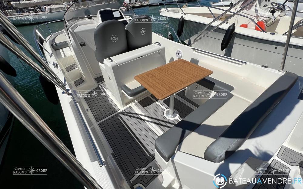 White Shark  240 SC  interieur photo 2