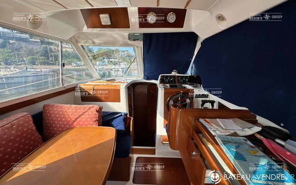 Beneteau Antares Serie 9 interieur photo 3