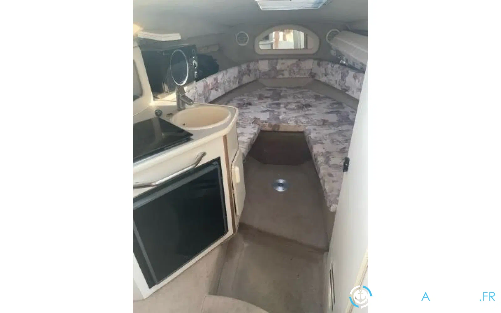 slider 4 Sea Ray 240 Sundancer