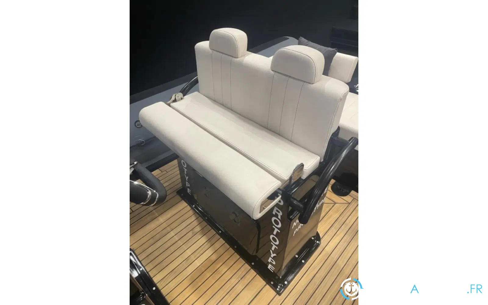 slider 6 Sea Water Phantom 230